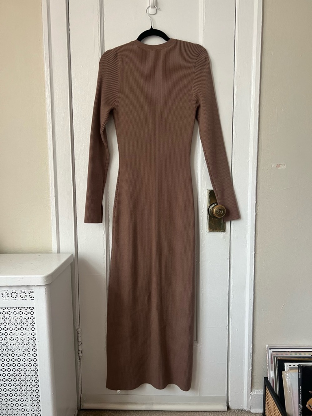 Abercrombie & Fitch Ribbed Long-Sleeve Maxi Dress in Brown - Picture 3 of 5